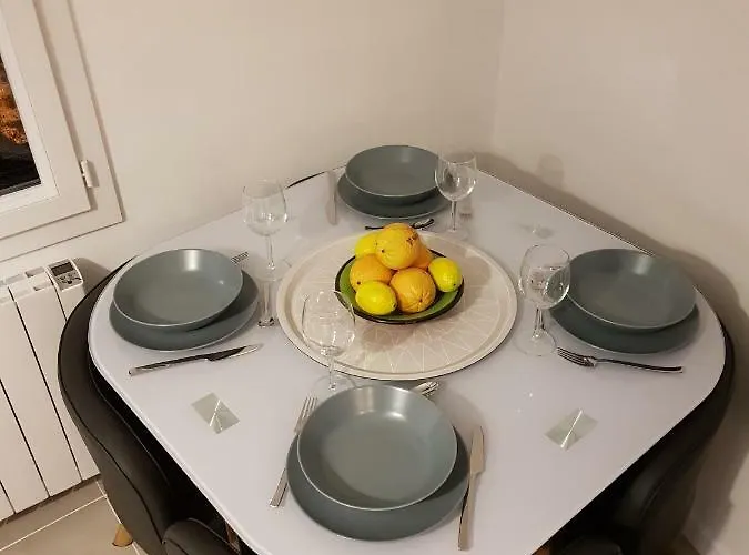 Apartamento Maison / Le Piol *