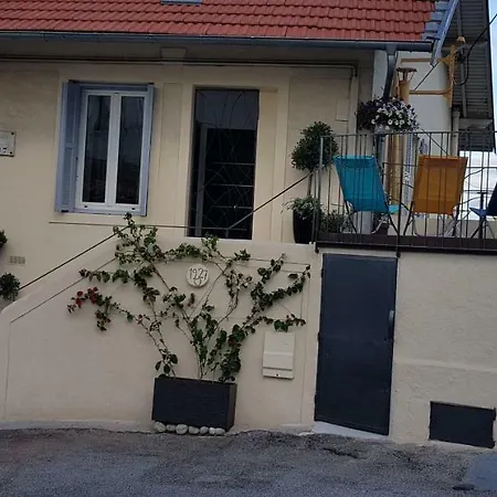 Apartament Maison / Le Piol *